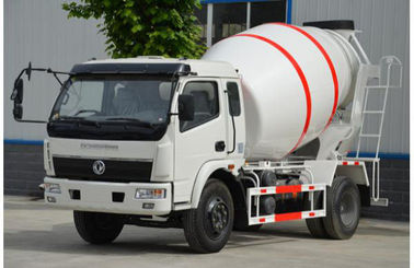 1+2 camions utilisés par Dongfeng spéciaux de mélangeur concret de véhicules de but de sièges